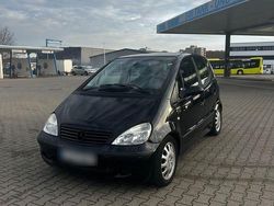 Schwarz Gebraucht 2001 Mercedes A140 Kleinwagen | 2.500 €