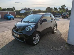 Schwarz Gebraucht 2012 Toyota iQ Kleinwagen | 11.000 € (Teuer)