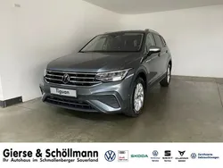 Grau Gebraucht 2025 VW Tiguan Life SUV | 42.950 €