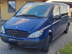Blau Gebraucht 2010 Mercedes Vito Van / Kleinbus | 8.500 € (Guter Preis)