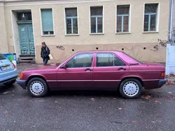 Rot Gebraucht 1992 Mercedes 190 Limousine | 7.500 €