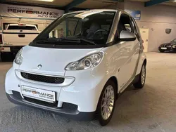 Weiß Gebraucht 2010 Smart ForTwo Cabrio Cabrio | 5.899 € (Fairer Preis)