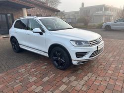 Weiß Gebraucht 2017 VW Touareg Terrain Tech SUV | 27.450 € (Etwas zu teuer)