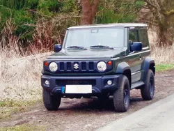 Grün Gebraucht 2021 Suzuki Jimny SUV | 31.000 € (Etwas zu teuer)