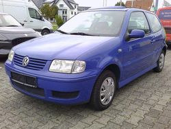 Blau Gebraucht 2001 VW Polo Kleinwagen | 999 € (Fairer Preis)