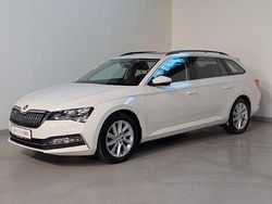 Weiß Gebraucht 2020 Skoda Superb Kombi | 21.475 € (Fairer Preis)