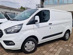 Weiß Gebraucht 2019 Ford Transit Custom Trend Van / Kleinbus | 9.900 €