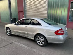 Silber Gebraucht 2002 Mercedes CLK200 Coupé | 2.350 €