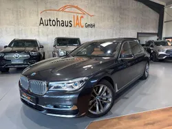 Grau Gebraucht 2018 BMW 750L Executive Limousine | 33.900 € (Guter Preis)