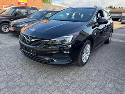 Schwarz Gebraucht 2020 Opel Astra Business Kombi | 11.000 € (Fairer Preis)