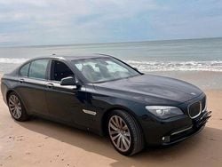 Schwarz Gebraucht 2011 BMW 740 Limousine | 15.300 € (Fairer Preis)