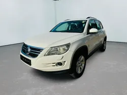 Weiß Gebraucht 2009 VW Tiguan Track & Field SUV | 6.990 € (Guter Preis)