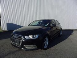 Brillantschwarz Gebraucht 2015 Audi A3 Attraction Kleinwagen | 6.400 € (Guter Preis)