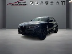 Nero vulcano Gebraucht 2023 Alfa Romeo Stelvio Competizione SUV | 44.850 € (Fairer Preis)