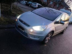 Silber Gebraucht 2009 Ford S-MAX Titanium Van / Kleinbus | 6.499 €