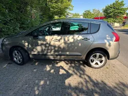 Grau Gebraucht 2011 Peugeot 3008 Active Limousine | 3.550 € (Guter Preis)