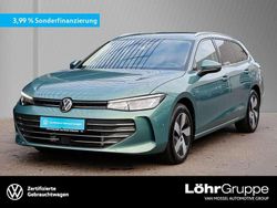 Maripositgrün metallic Gebraucht 2025 VW Passat Business Kombi | 33.480 € (Etwas zu teuer)