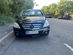 Schwarz Gebraucht 2009 Mercedes B200 Van / Kleinbus | 2.650 € (Guter Preis)