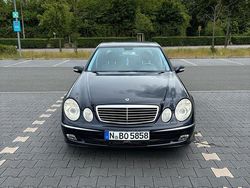 Blau Gebraucht 2003 Mercedes E500 Limousine | 10.499 € (Etwas zu teuer)