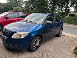 Blau Gebraucht 2009 Skoda Fabia Kleinwagen | 1.600 € (Fairer Preis)