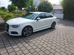 Weiß Gebraucht 2018 Audi A3 Attraction Limousine | 18.000 € (Fairer Preis)