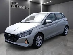 Silber Gebraucht 2022 Hyundai i20 Select Limousine | 17.490 € (Guter Preis)