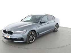 Grau Gebraucht 2019 BMW 530e Sport Line Limousine | 29.030 €