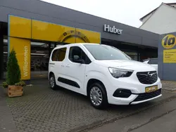Jade weiss/arktis weiss Gebraucht 2022 Opel Combo Elegance Van / Kleinbus | 23.450 € (Etwas zu teuer)