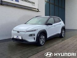 Chalk white / phantom Gebraucht 2020 Hyundai Kona Premium SUV | 20.970 € (Fairer Preis)