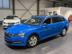 Blau Gebraucht 2022 Skoda Superb Ambition Kombi | 24.900 € (Guter Preis)