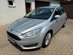 Silber Gebraucht 2017 Ford Focus Limousine | 9.590 € (Fairer Preis)