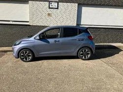 Blau Gebraucht 2023 Hyundai i10 Prime Kleinwagen | 13.990 € (Guter Preis)