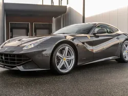 Rot Gebraucht 2015 Ferrari F12 | 339.950 €