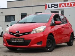 Rot Gebraucht 2011 Toyota Yaris Life Kleinwagen | 4.400 € (Fairer Preis)