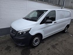 Weiß Gebraucht 2019 Mercedes Vito Van / Kleinbus | 9.450 €