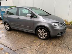 Grau Gebraucht 2008 VW Golf Plus Cross Goal Van / Kleinbus | 3.995 € (Fairer Preis)
