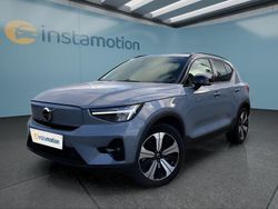 Grau Gebraucht 2022 Volvo XC40 SUV | 37.949 € (Etwas zu teuer)