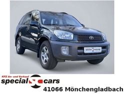 Gruen (metallic) Gebraucht 2003 Toyota RAV4 SUV | 6.790 € (Etwas zu teuer)