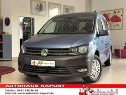 Blau Gebraucht 2019 VW Caddy Van / Kleinbus | 17.990 € (Guter Preis)