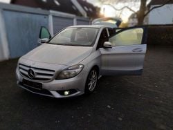 Silber Gebraucht 2012 Mercedes 180 Sport Limousine | 5.000 € (Teuer)