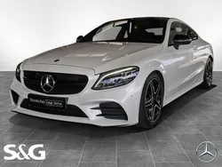 Manufaktur diamantweiß bright Gebraucht 2019 Mercedes C400 AMG Coupé | 40.890 € (Etwas zu teuer)