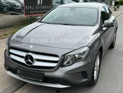 Grau Gebraucht 2014 Mercedes GLA200 SUV | 14.490 € (Fairer Preis)