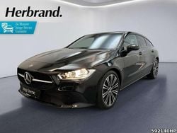 Unilack nachtschwarz Gebraucht 2021 Mercedes CLA200 Progressive Kombi | 24.980 € (Guter Preis)