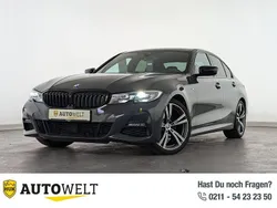 Grau Gebraucht 2022 BMW 320 M Sport Limousine | 29.860 € (Guter Preis)