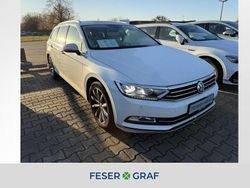 Oryxweiß perlmutteffekt Gebraucht 2015 VW Passat Highline Kombi | 16.890 € (Fairer Preis)