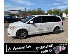 Weiß Gebraucht 2017 Dodge Grand Caravan SXT Van / Kleinbus | 22.989 € (Teuer)