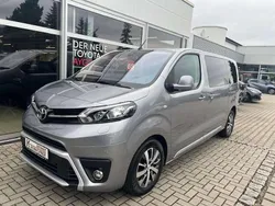 Silber met. Gebraucht 2021 Toyota Proace Verso Team Kombi | 34.990 € (Guter Preis)
