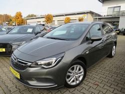 Grau Gebraucht 2019 Opel Astra Edition Kombi | 14.900 € (Fairer Preis)