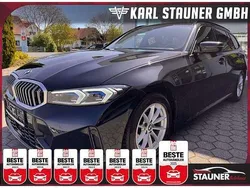 Black sapphire metallic (metallic) Gebraucht 2023 BMW 320 M Sport Kombi | 35.980 € (Superpreis)