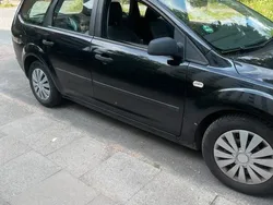 Schwarz Gebraucht 2005 Ford Focus Kombi | 1.350 € (Fairer Preis)